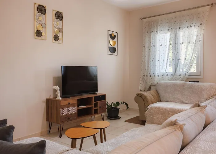 Holiday home K & M Retreat - Detatched, 2 Bedroom, 3 Ac, Stunning Hill Views *